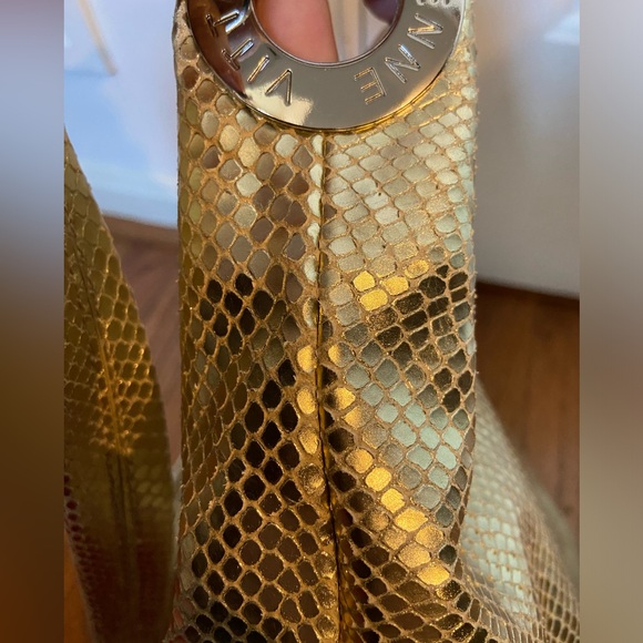 Adrienne Vittadini Shoulder Bag. Gold Color Faux Snake, Silver Tone Hardware - Picture 13 of 13